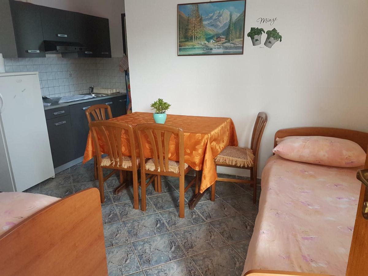 Apartman Edin 우마그 외부 사진